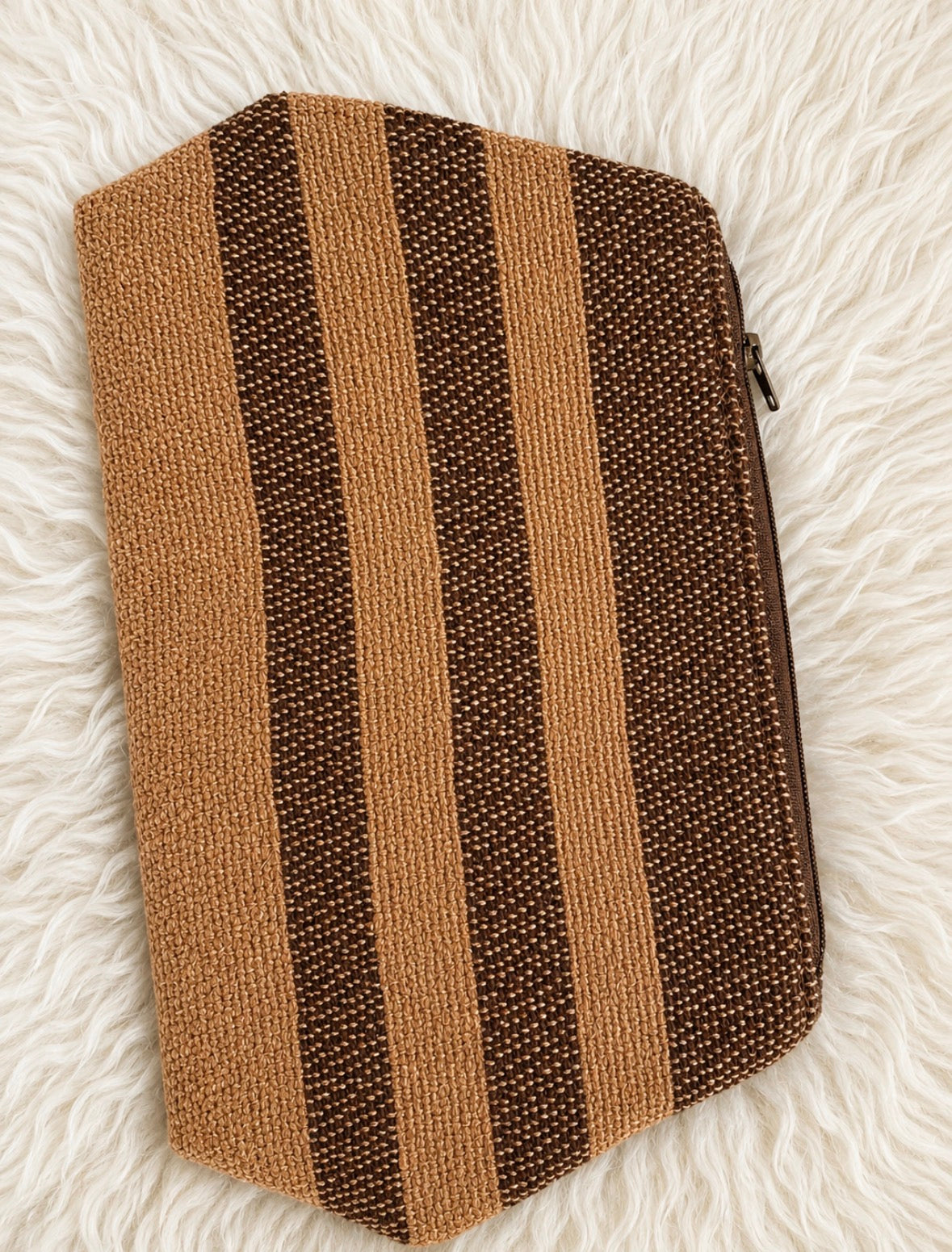 Handloomed Alpaca Travel Pouch (Medium)